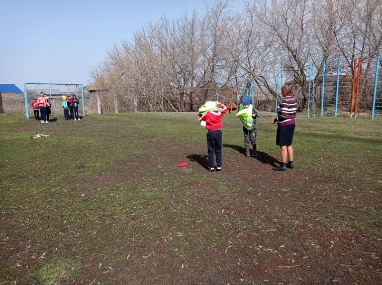 "Спорт нам поможет силы умножить"..